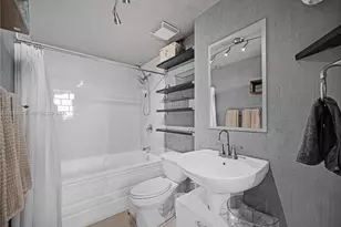 690 SW 1st Ct, Miami, FL 33130 - Photo 17