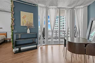 690 SW 1st Ct, Miami, FL 33130 - Photo 3