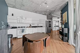 690 SW 1st Ct, Miami, FL 33130 - Photo 5