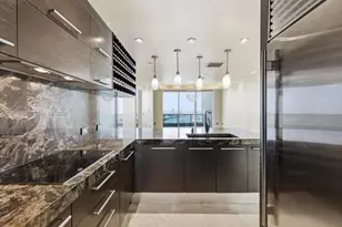 900 Biscayne Blvd, Miami, FL 33132 - Photo 13
