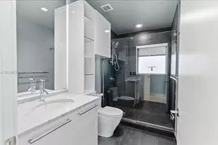 900 Biscayne Blvd, Miami, FL 33132 - Photo 31