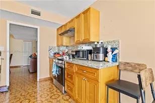 8530 Byron Ave, Miami Beach, FL 33141 - Photo 23