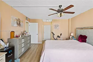 8530 Byron Ave, Miami Beach, FL 33141 - Photo 35