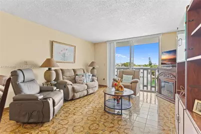 8530 Byron Ave #302, Miami Beach, FL 33141 - Photo 7