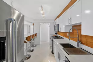 2401 Collins Ave, Miami Beach, FL 33140 - Photo 13