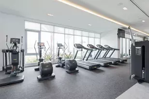 17111 Biscayne Blvd, North Miami Beach, FL 33160 - Photo 9