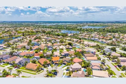 18168 SW 3rd St, Pembroke Pines, FL 33029 - Photo 37