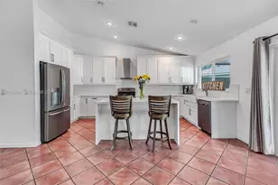 18168 SW 3rd St, Pembroke Pines, FL 33029 - Photo 3