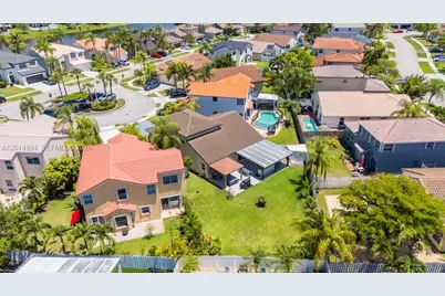 18168 SW 3rd St, Pembroke Pines, FL 33029 - Photo 47