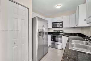 225 NW 14th Ave, Fort Lauderdale, FL 33311 - Photo 15