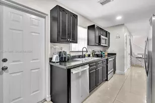 225 NW 14th Ave, Fort Lauderdale, FL 33311 - Photo 31