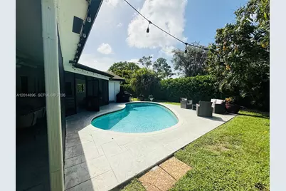 2411 NW 31st St, Boca Raton, FL 33431 - Photo 37