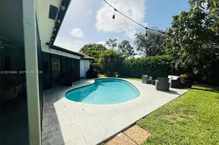 2411 NW 31st St, Boca Raton, FL 33431 - Photo 37