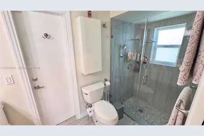 2411 NW 31st St, Boca Raton, FL 33431 - Photo 23