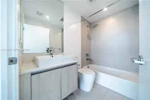 13800 Highland Dr, North Miami Beach, FL 33181 - Photo 15
