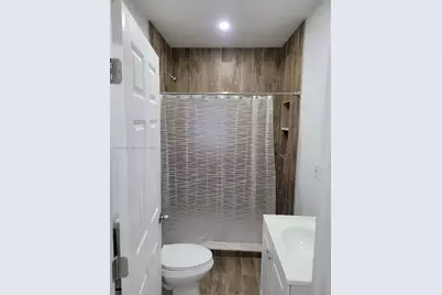 511 NW 62nd Ave, Miami, FL 33126 - Photo 11