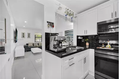 6535 W 26th Dr #23-39, Hialeah, FL 33016 - Photo 9