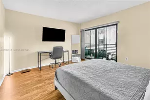 4040 N Hills Dr, Hollywood, FL 33021 - Photo 13