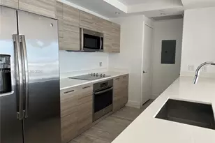 121 NE 34th St, Miami, FL 33137 - Photo 1
