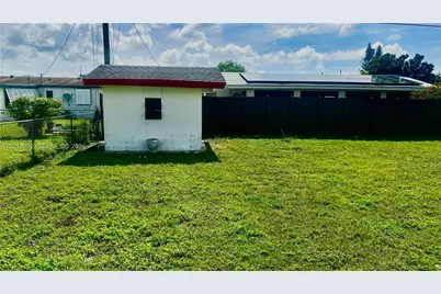 14801 SW 103rd Pl, Miami, FL 33176 - Photo 11