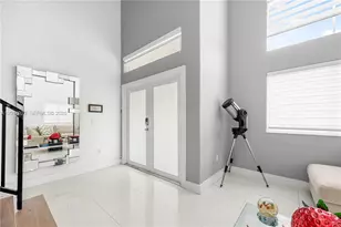 16528 SW 44th St, Miami, FL 33185 - Photo 5