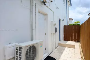 16528 SW 44th St, Miami, FL 33185 - Photo 47