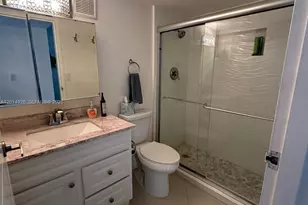 17021 N Bay Rd, Sunny Isles Beach, FL 33160 - Photo 9