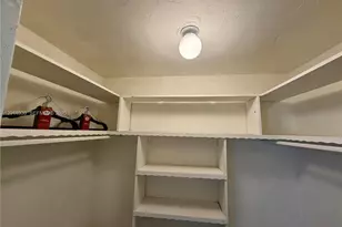 1351 NE 191st St, Miami, FL 33179 - Photo 29