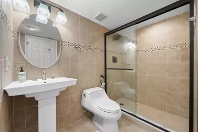3300 NE 191st St #1816, Aventura, FL 33180 - Photo 23