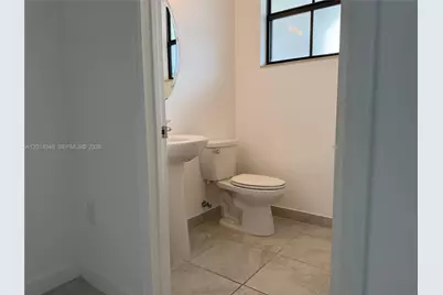 10606 W 33rd Way #10606, Hialeah, FL 33018 - Photo 5