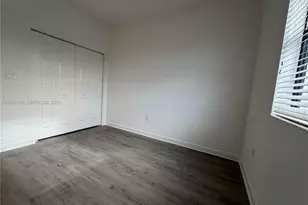 10606 W 33rd Way, Hialeah, FL 33018 - Photo 29