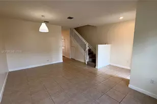 9213 W 33rd Way, Hialeah, FL 33018 - Photo 7