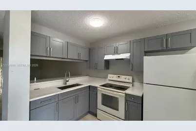 4010 Lakeside Drive #4010, Tamarac, FL 33319 - Photo 5