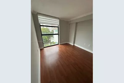 911 E Ponce De Leon Blvd #504, Coral Gables, FL 33134 - Photo 7