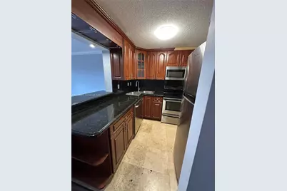 911 E Ponce De Leon Blvd #504, Coral Gables, FL 33134 - Photo 5