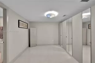 1800 S Ocean Dr, Hallandale Beach, FL 33009 - Photo 21