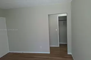13035 Emerald Dr, North Miami, FL 33181 - Photo 7