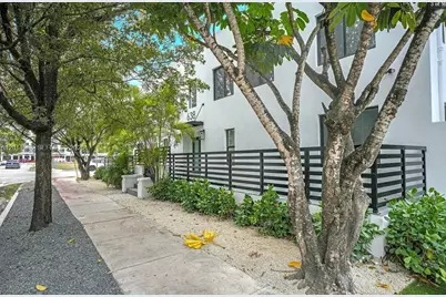 638 SW 21st Ave #1, Miami, FL 33135 - Photo 3