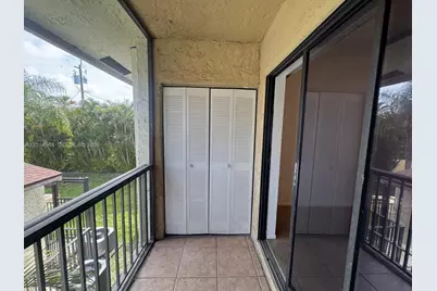 142 NW 60th Ave #6-2, Margate, FL 33063 - Photo 5