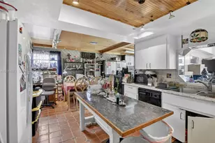 9131 NW 31st Pl, Sunrise, FL 33351 - Photo 9