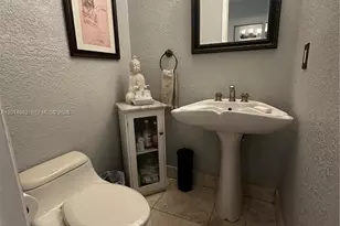 8211 NW 191st Ln, Hialeah, FL 33015 - Photo 21