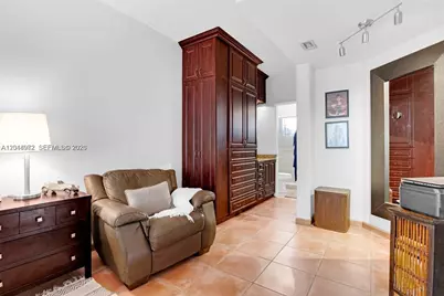 8211 NW 191st Ln #35L, Hialeah, FL 33015 - Photo 13