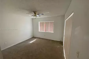 18820 NW 57th Ave, Hialeah, FL 33015 - Photo 37