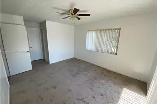 18820 NW 57th Ave, Hialeah, FL 33015 - Photo 27