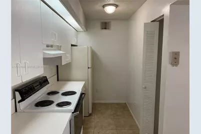 18820 NW 57th Ave #203, Hialeah, FL 33015 - Photo 9