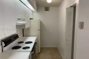18820 NW 57th Ave, Hialeah, FL 33015 - Photo 9