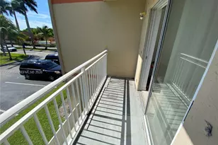 18820 NW 57th Ave, Hialeah, FL 33015 - Photo 37