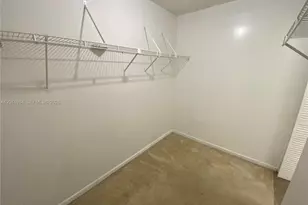 18820 NW 57th Ave, Hialeah, FL 33015 - Photo 35