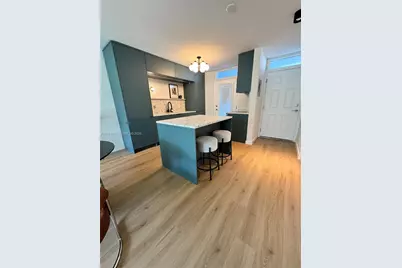 1045 10th St #302, Miami Beach, FL 33139 - Photo 7