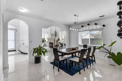 15395 SW 23rd St, Miami, FL 33185 - Photo 9